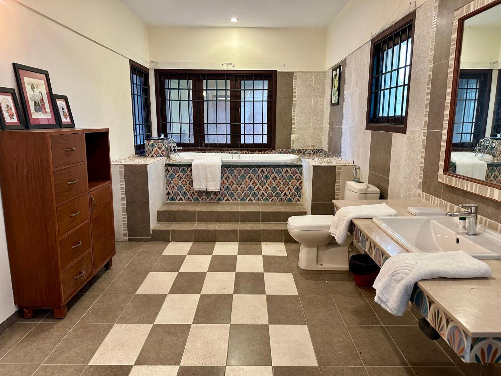 Costa Verde Luxury Seafront Villa Chennai Eksteriør bilde